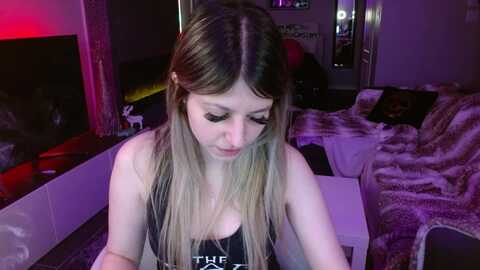 serafina @ myfreecams on 20240203