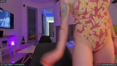 alexiangel @ myfreecams on 20240204
