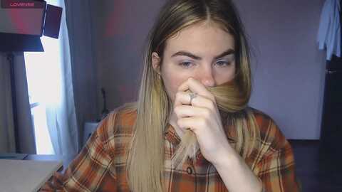 coconut_i @ myfreecams on 20240204