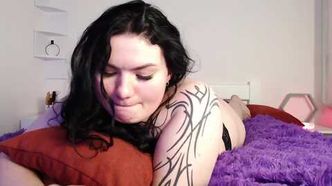 tenderly_xo @ myfreecams on 20240204