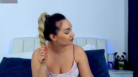 allisonsweets @ myfreecams on 20240205