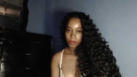 enchantriss @ myfreecams on 20240205