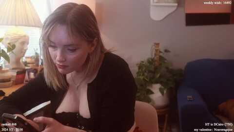 femme @ myfreecams on 20240205