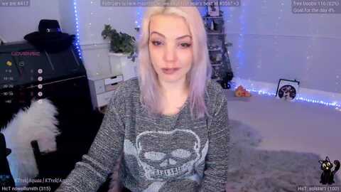 lunawolfie @ myfreecams on 20240205