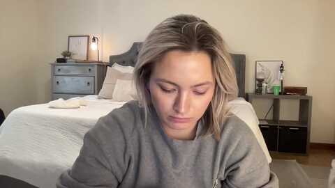 lynn_6 @ myfreecams on 20240205