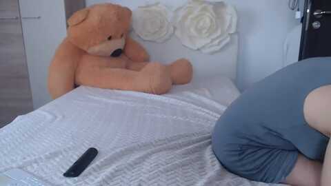 andreeasquirt @ myfreecams on 20240206