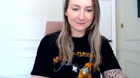 boob_jiggler @ myfreecams on 20240206