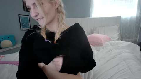 duckchan0 @ myfreecams on 20240206
