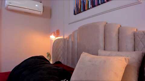 paula_07 @ myfreecams on 20240206