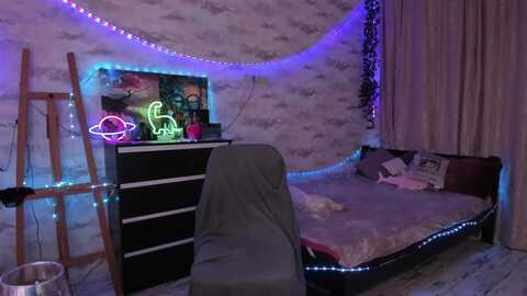 temptingsiren @ myfreecams on 20240206