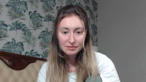 veronica_4u @ myfreecams on 20240206