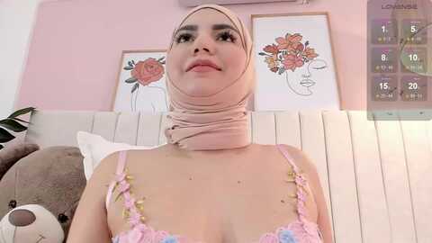 dalilasaadi @ myfreecams on 20240207