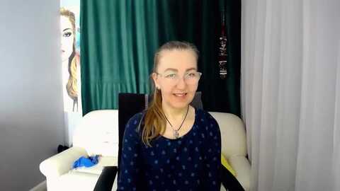 greybunny @ myfreecams on 20240207