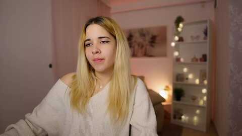 katie_kush18 @ myfreecams on 20240207