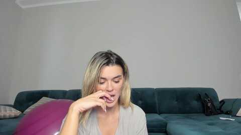 savagemonica @ myfreecams on 20240207