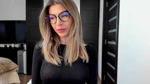sweetndcrazy @ myfreecams on 20240207