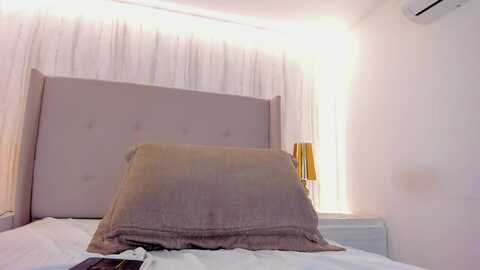 valeriah_ @ myfreecams on 20240207