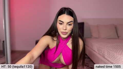 bustymiaaa @ myfreecams on 20240208