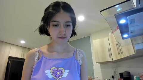 cherrycute666 @ myfreecams on 20240208