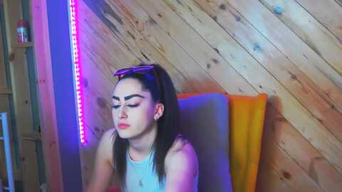 iris_brunette
