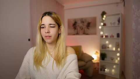 katie_kush18 @ myfreecams on 20240208