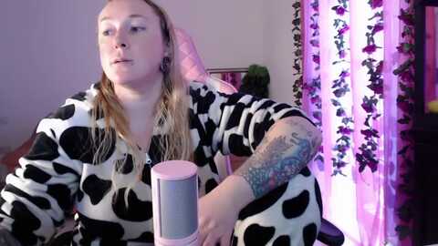 kissica @ myfreecams on 20240208