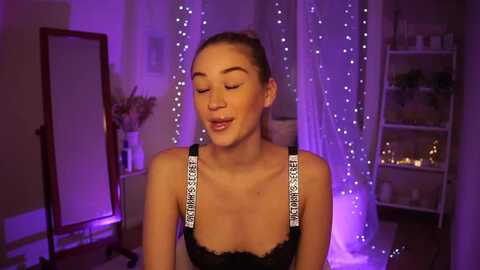 checkmypeach @ myfreecams on 20240209