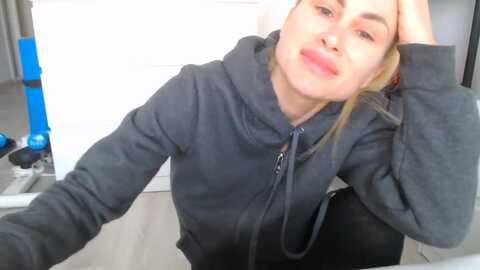 hrystina_ @ myfreecams on 20240209