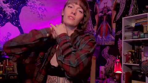 cdrtroi @ myfreecams on 20240210