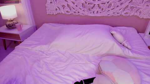 princesslau7 @ myfreecams on 20240210