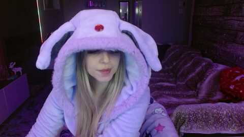 serafina @ myfreecams on 20240210