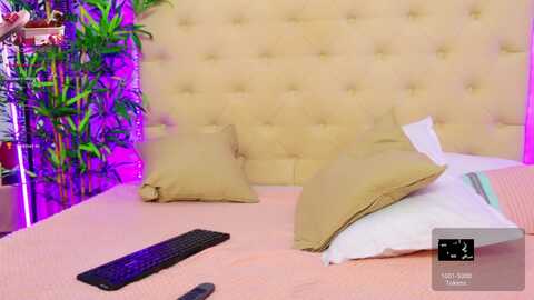 ariannasins @ myfreecams on 20240211