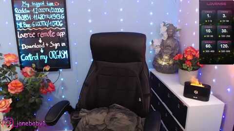 lily_carter18 @ myfreecams on 20240211