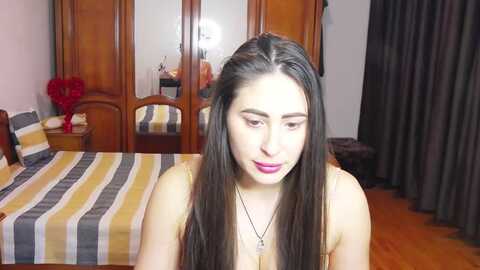marahari @ myfreecams on 20240211