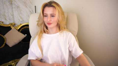 petitelexy @ myfreecams on 20240211