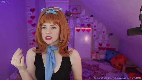 wtsophie @ myfreecams on 20240211