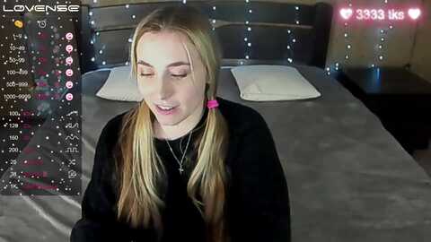 honeybunsss @ myfreecams on 20240212