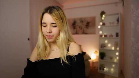 katie_kush18 @ myfreecams on 20240212