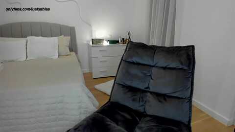 l_u_a_ @ myfreecams on 20240212