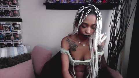 mochahoneyxox @ myfreecams on 20240212
