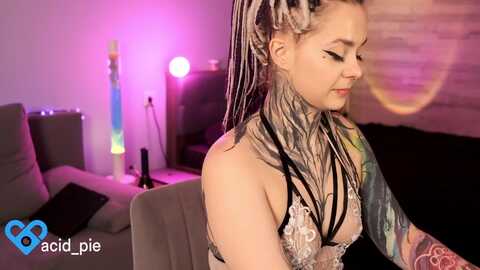 acidpie @ myfreecams on 20240214