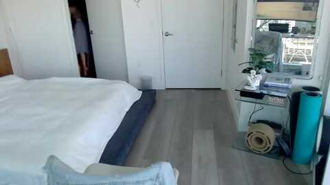 minnie_b00 @ myfreecams on 20240214