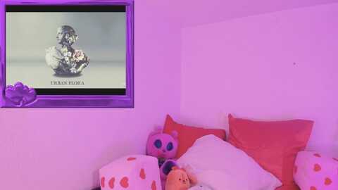 naomidee @ myfreecams on 20240214