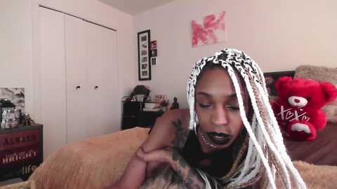 mochahoneyxox @ myfreecams on 20240215