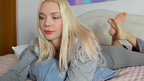 sophseptember @ myfreecams on 20240215