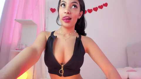 sweetmoon1 @ myfreecams on 20240215