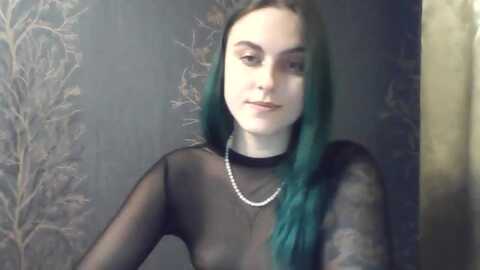 bird_blue @ myfreecams on 20240216