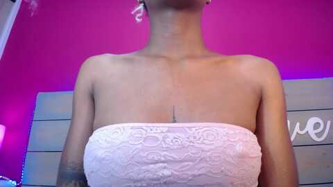 emmysweett @ myfreecams on 20240216