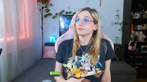 monicmoon18 @ myfreecams on 20240216