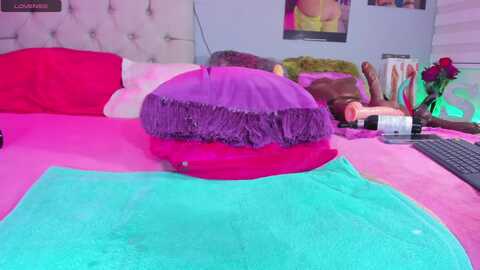 scarlett_1801 @ myfreecams on 20240216